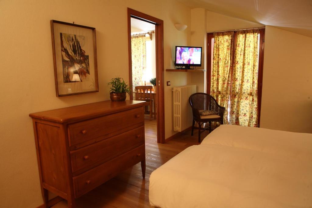 Hotel Residence Valverde غريسّوني لا ترينيتي الغرفة الصورة